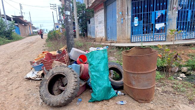 Junín: destruyen 26 toneladas de inservibles que eran criaderos de zancudos Aedes aegypti en la selva central