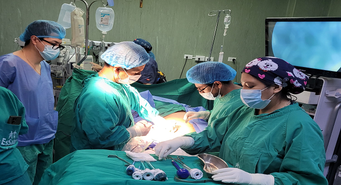 Acto de amor: EsSalud Arequipa salva la vida a paciente de 57 años que recibió riñón de un familiar