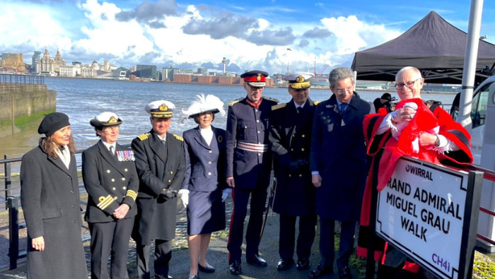 Embajada del Perú en el Reino Unido inaugura placa en honor al Gran Almirante Miguel Grau en Birkenhead