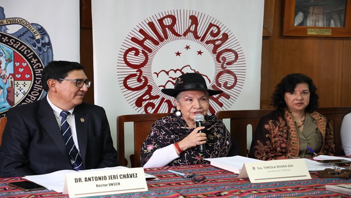 En conferencia de prensa