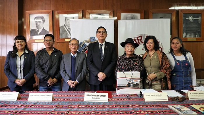 Dr. Antonio Jerí Chávez, rector de la #UNSCH, recibió la visita del congresista Ilich López