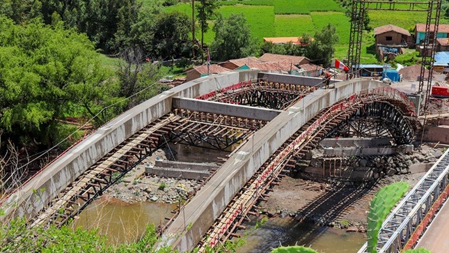 El puente Pillpinto forma parte de una cadena logística de las provincias de Paruro y Acomayo