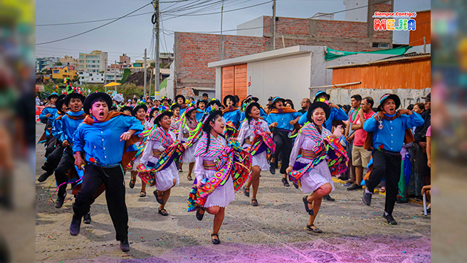 ¡Con gran éxito se llevó a cabo el corso de la amistad por el 152° aniversario de fundación del balneario de Mejía!
