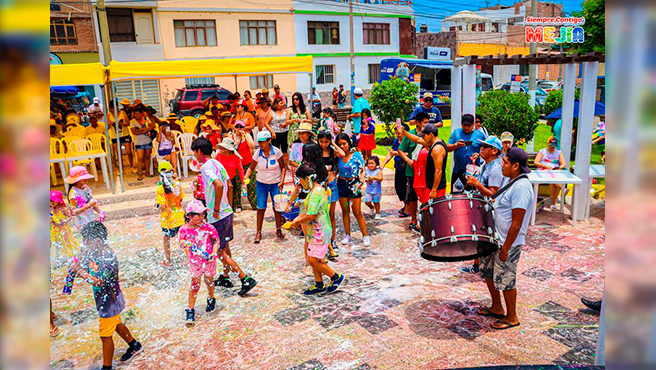 Concurso de disfraces, I Fiesta de Caperitos Mejía 2024 y entrega de entradas del aniversario de Mejía.