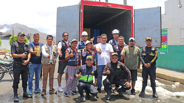 Vecinos de San Jacinto se benefician con reparto de pescado Bonito 