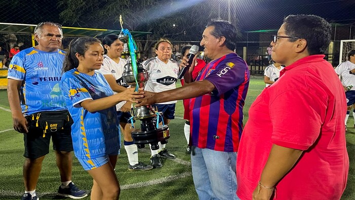 Los Juegos de Verano 2024 “Dioselina Huerta Medianero” continúan con las competencias en otras categorías, que prometen más emoción y espectáculo para los aficionados al deporte.