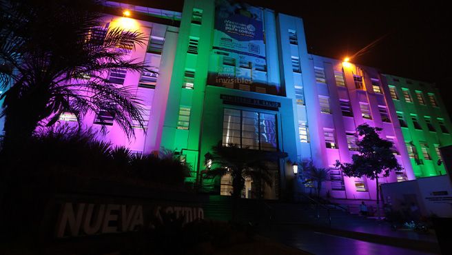 Frontis del Minsa se ilumina de colores para conmemorar el Día Mundial de Enfermedades Raras y Huérfanas