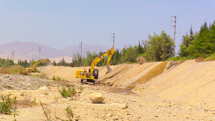 trabajos de prevención en el rio Solivín parte baja