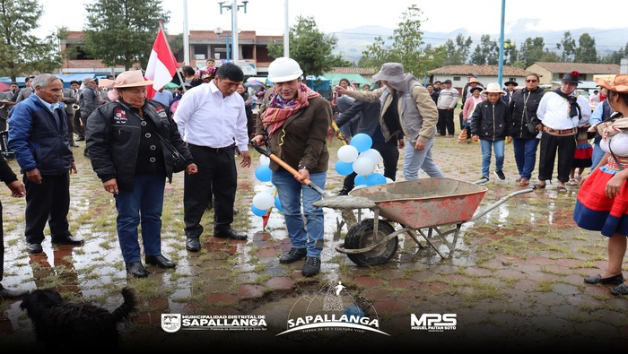 Puesta de Primera Piedra en el C.P. Cocharcas