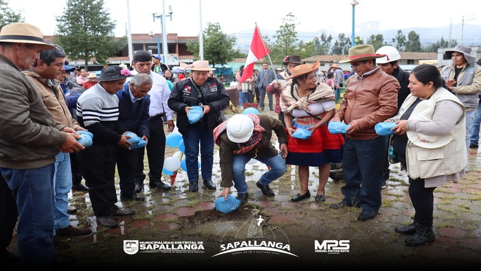 Puesta de Primera Piedra en el C.P. Cocharcas