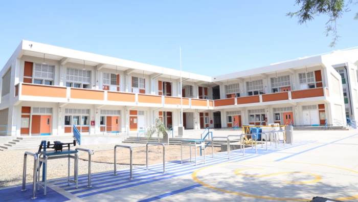 Gobernador Luis Neyra y presidenta Boluarte inauguran colegios en Catacaos, La Unión y Vichayal