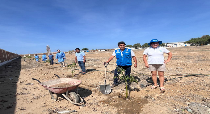 EsSalud La Libertad realiza arborización para contribuir al cuidado del medio ambiente