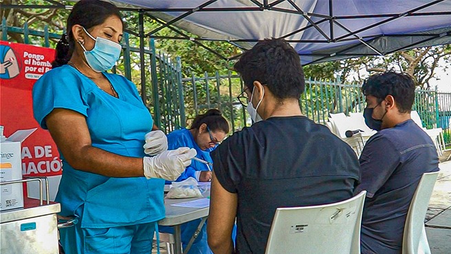 Conozca los puntos de vacunación alternos al cierre del recinto en Campo de Marte