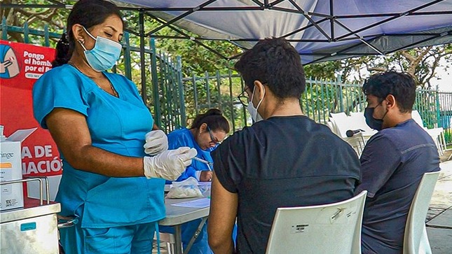 Conozca los puntos de vacunación alternos al cierre del recinto en Campo de Marte