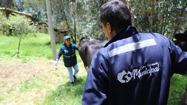  realizaron visita a productor agropecuario