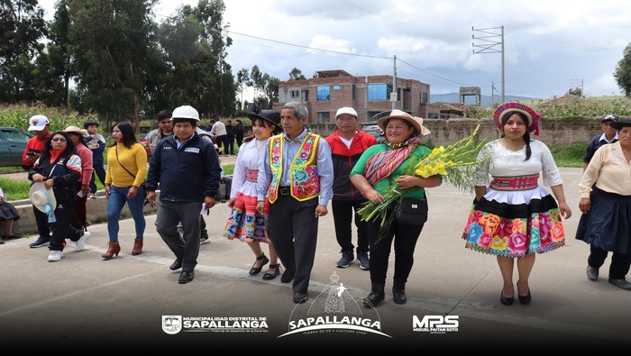Primera Piedra en el C.P. Huayllaspanca