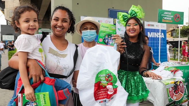 Minsa fortalece la prevención del dengue instalando punto informativo en el Metro de Lima