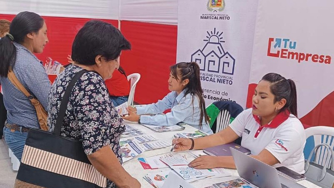 Asesores empresariales del Programa Nacional Tu Empresa emprenden campaña de formalización