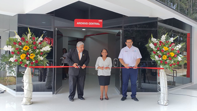 El jefe Institucional del AGN, Ricardo Moreau Heredia, participó de la inauguración del moderno Archivo Central de la Universidad Nacional del Santa.