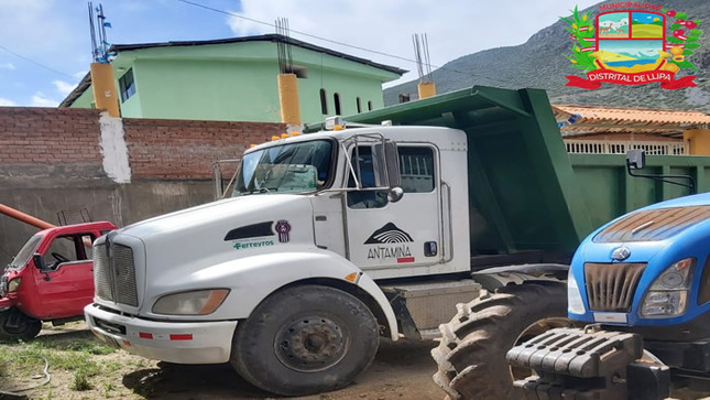 Volquete marca KENWORTH