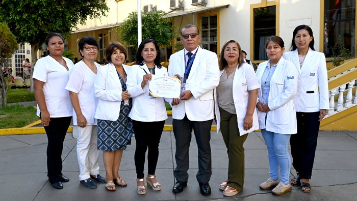 Director general reconoce labor de la mujer en su lucha incansable por la salud infantil