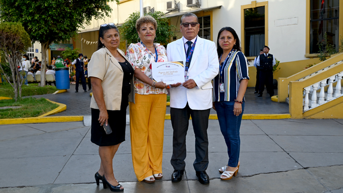 Director general reconoce labor de la mujer en su lucha incansable por la salud infantil