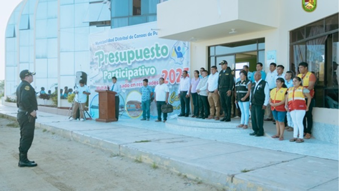 Foto Lunes Patriótico se realizo en la municipalidad de Canoas de Punta Sal