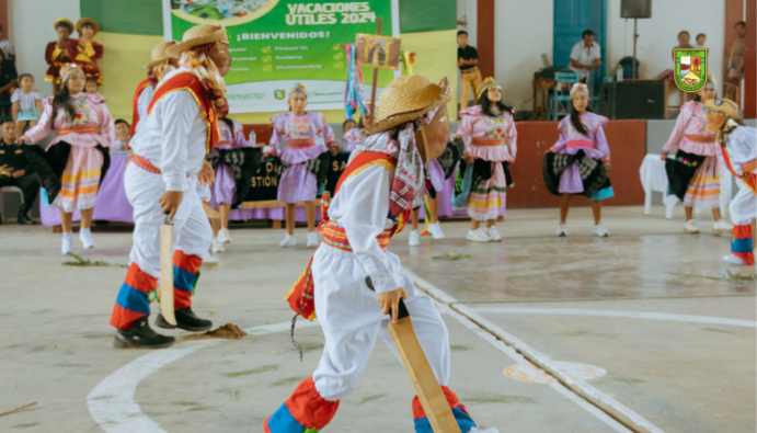 Foto Municipalidad de Canoas de Punta Sal clausura talleres vacacionales 
