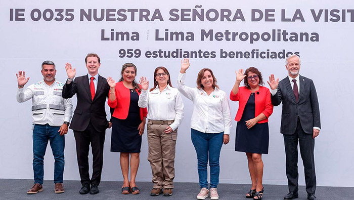 Se entregaron las dos primeras Escuelas Bicentenario en El Agustino y Lima Cercado