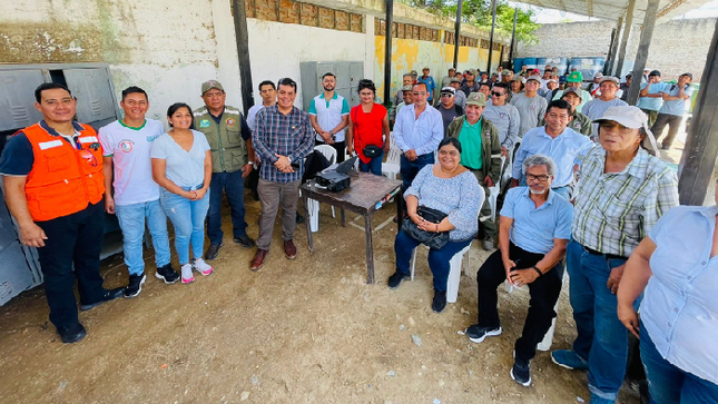 capacitación SSOMA sobre uso de EPPS y trabajos en altura