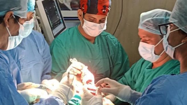 Éxito quirúrgico en Loreto: retiran tumor gigante que cubría rostro y cabeza de paciente
