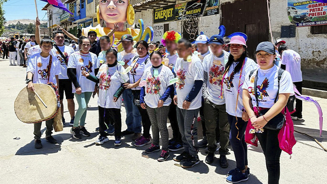 Imagen de las actividades con los usuarioa del Hogar Protegido Huamahuco