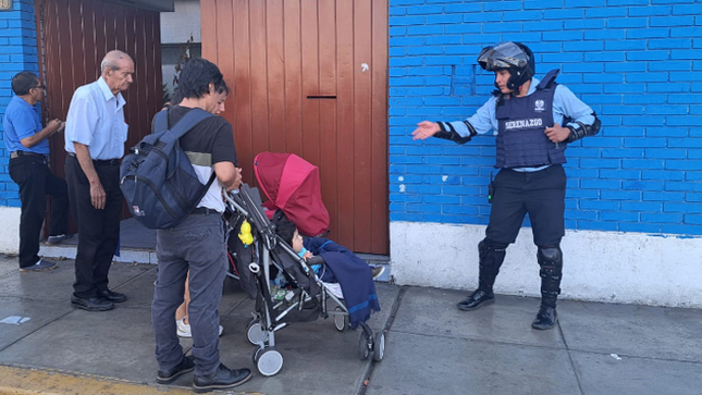 Personal de Serenazgo se desplegó por centros educativos del distrito en el inicio del año escolar.