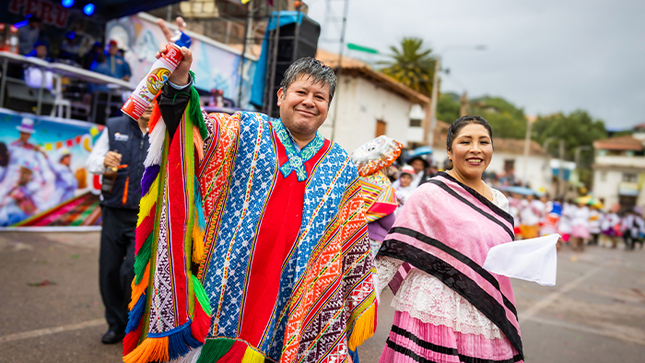 Con éxito se realizó el "Festival del T’impu Urqueño y gran remate de carnaval Urcos 2024