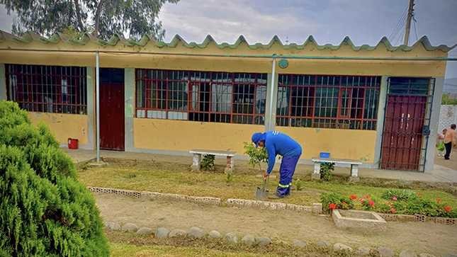 Insitución Educativa N° 20802 "Escuelita de Miraflores" agradece trabajos del personal municipal.