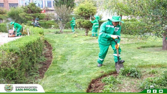 Municipio de San Miguel Continúa con el Mantenimiento de Áreas Verdes, esta vez en el Parque Dos De Mayo