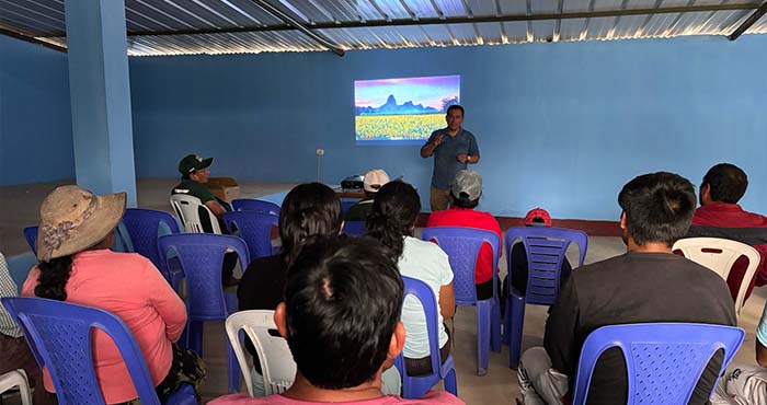 charla