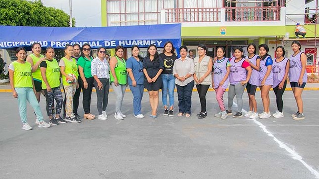 encuentro deportivo de vóley