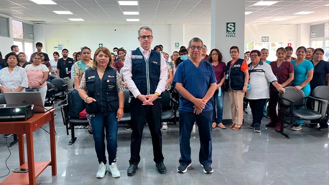 Diris Lima Este capacita a 300 profesionales de la salud en manejo clínico por dengue