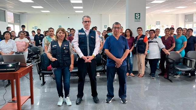 Diris Lima Este capacita a 300 profesionales de la salud en manejo clínico por dengue