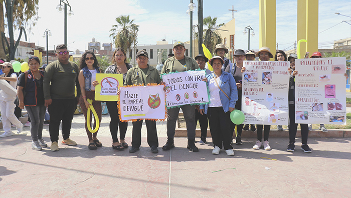 Luchando contra el Dengue: Caminata para sensibilizar a la población