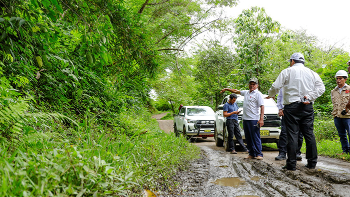 Alcalde y Regidores de la MPLC inspeccionaron obra