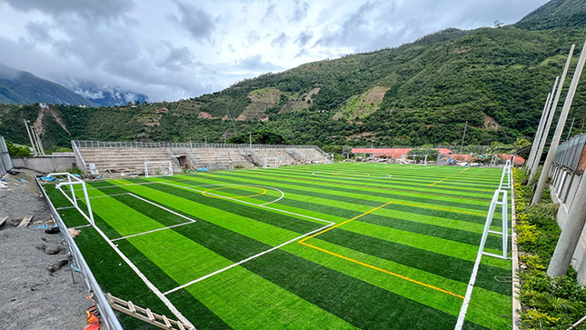 Alcalde superviso avances destacados en nueva cancha deportiva