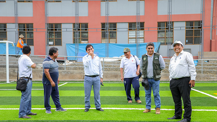 Alcalde superviso avances destacados en nueva cancha deportiva