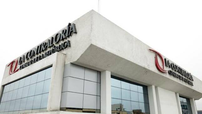 Un total de 204 funcionarios y servidores públicos fueron inhabilitados por la Contraloría General para ejercer la función pública hasta por 5 años, debido a que cometieron infracciones administrativas graves o muy graves en la administración pública, de manera intencional o no ejercieron su función con diligencia, ocasionando un perjuicio al Estado. 