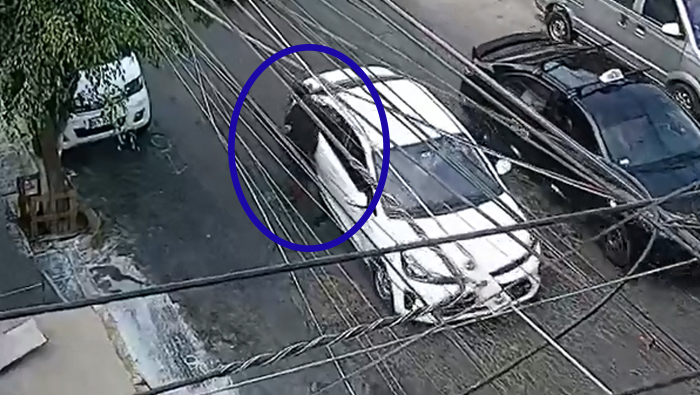 Personal edil cercó al delincuente que había arrebatado un equipo de alta gamma.
