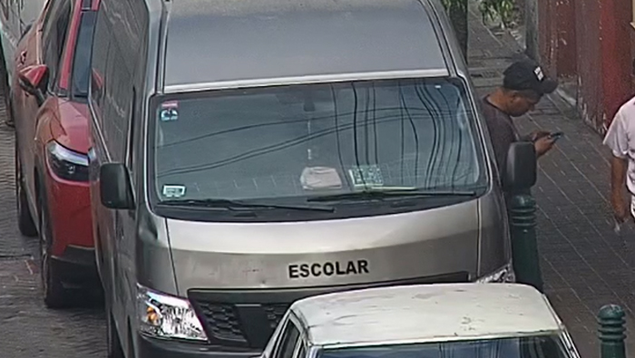 Personal edil cercó al delincuente que había arrebatado un equipo de alta gamma.