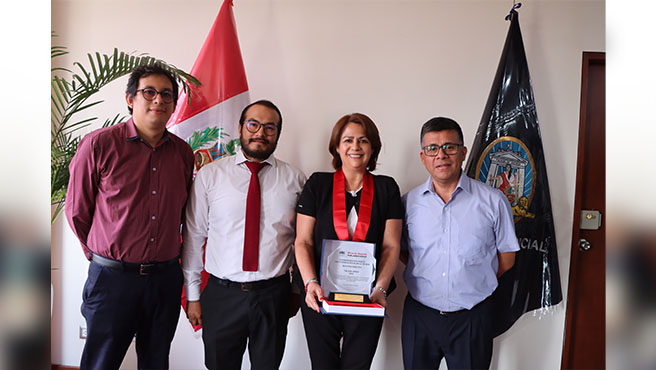Presidenta de la Corte del Callao recibe saludo del Sindicato de Trabajadores por el Día de la Mujer