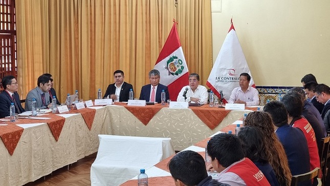 Contralor: En agosto debería iniciarse la reactivación de las obras paralizadas en Ayacucho

