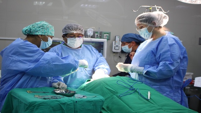Red Puno de EsSalud continúa con desembalse quirúrgico que beneficiará a más de 160 pacientes que se encuentran en lista de espera